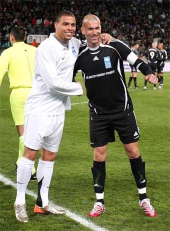 Cristiano Ronaldo Zidane on Ronaldo N   Ira Pas    Sienne