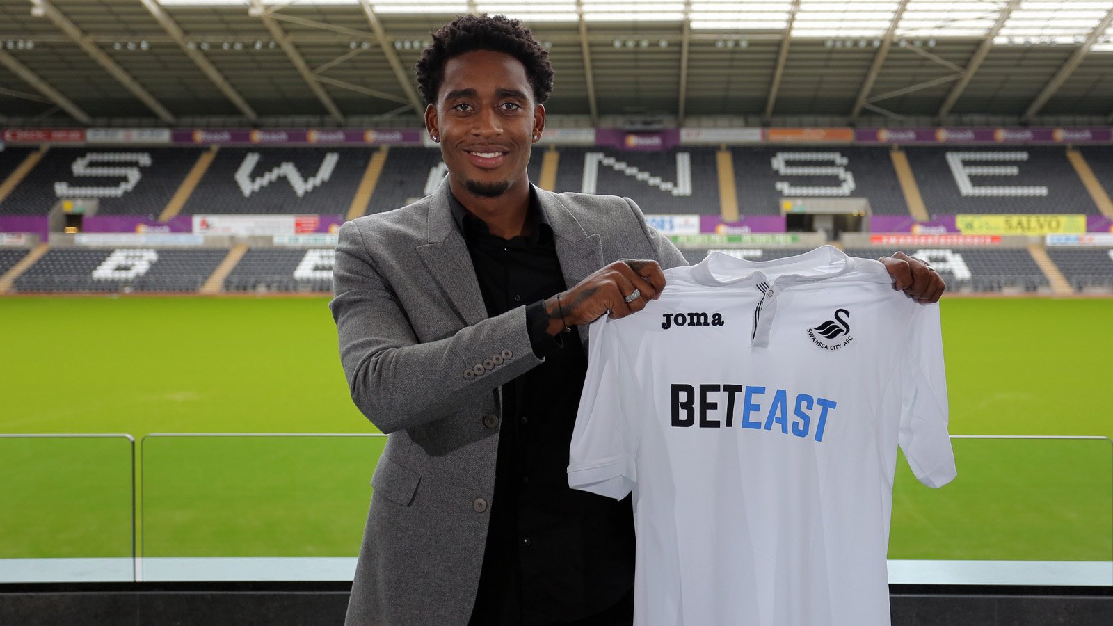 OFFICIEL : SWANSEA conserve FER