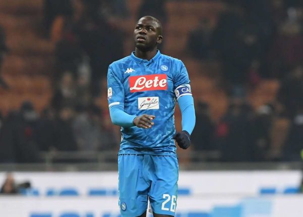 Manchester United a deux défenseur de Serie A dans son viseur