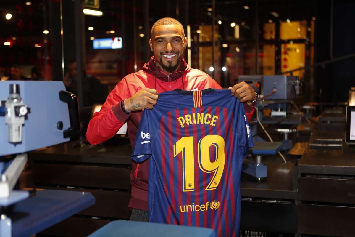 Le onze du Barça contre le FC Séville avec Prince Boateng !