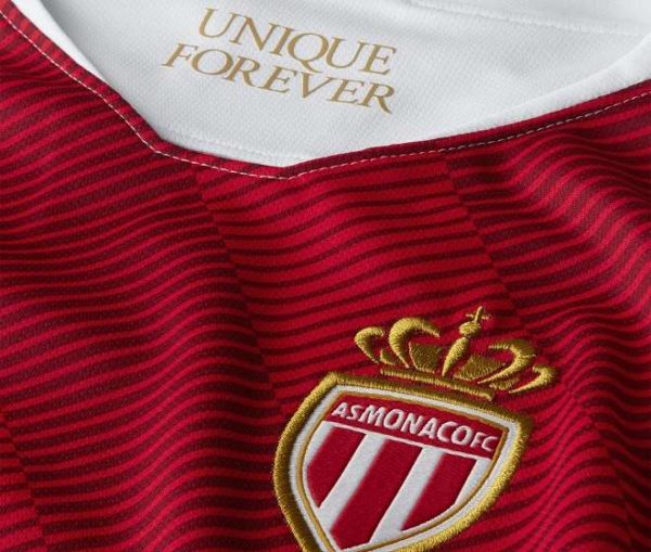 Aladji Bamba va prolonger ©Alamy