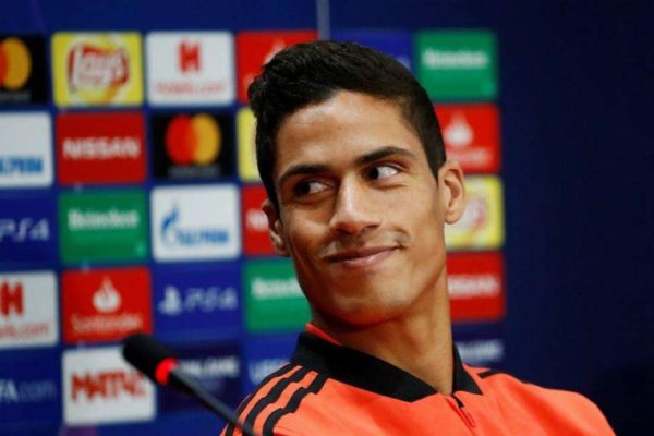 Real Madrid : Zidane a pris position pour Varane