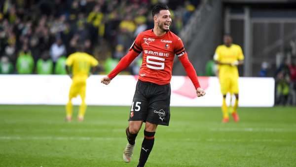 Rennes : Bensebaini intéresse deux clubs étrangers