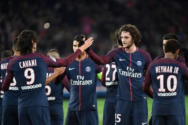 PSG : Rabiot libre, Cavani échangé et Neymar pour 170 millions ?