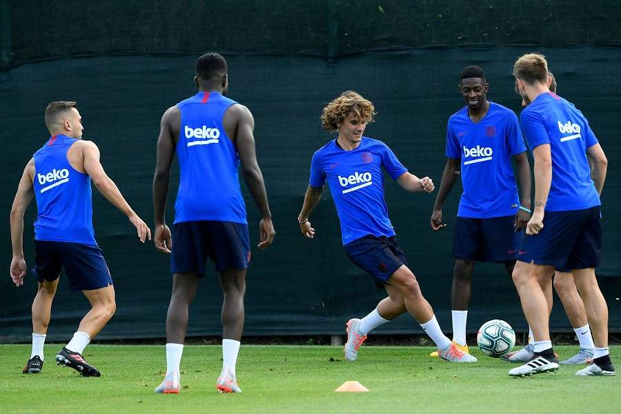 FC Barcelone : le premier entraînement de Griezmann en images