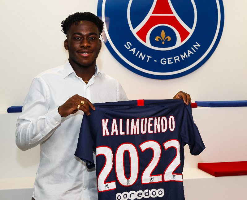 Officiel : premier contrat pro pour Arnaud Kalimuendo au PSG