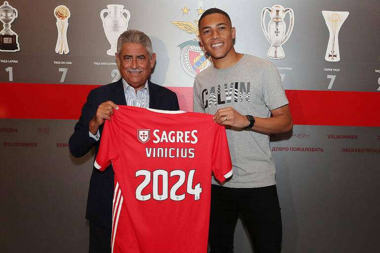 Officiel : Vinicius signe à Benfica