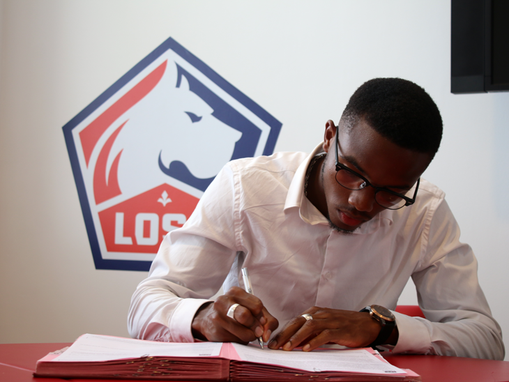 Officiel Eric Bocat signe trois ans au LOSC