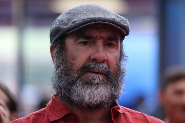 Eric Cantona en concert? L’ex-star du foot lance une tournée musicale inattendue