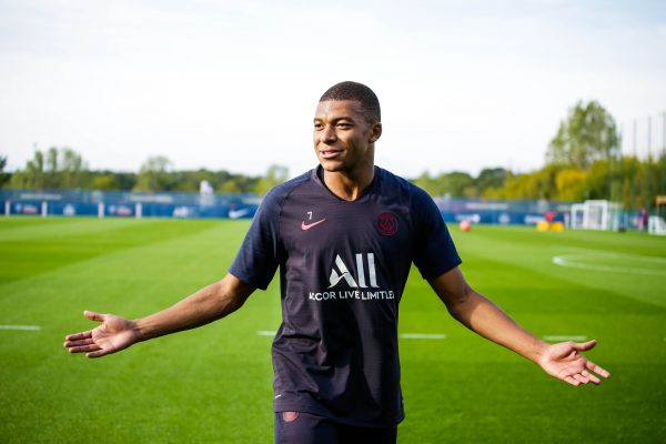 PSG : un contrat hors norme pour Kylian Mbappé ?