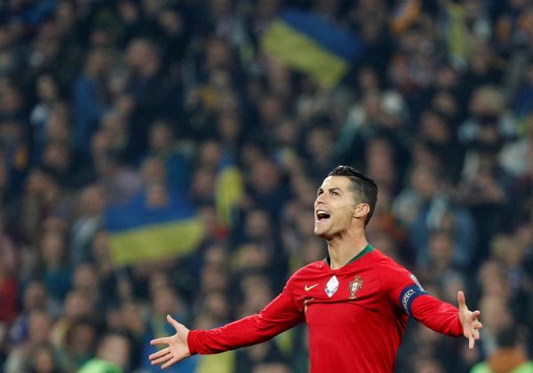 Cristiano Ronaldo a passé la barre des 700 buts