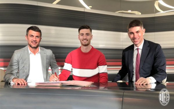 Officiel : le Milan AC annonce une polongation !