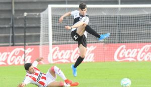 Bayer Leverkusen : un jeune buteur uruguayen dans le viseur