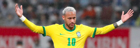 Neymar est à deux buts du record de Pelé pour Brazil