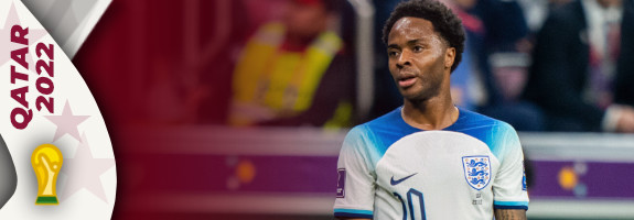 Raheem Sterling retourne en Angleterre après un vol choquant à son domicile