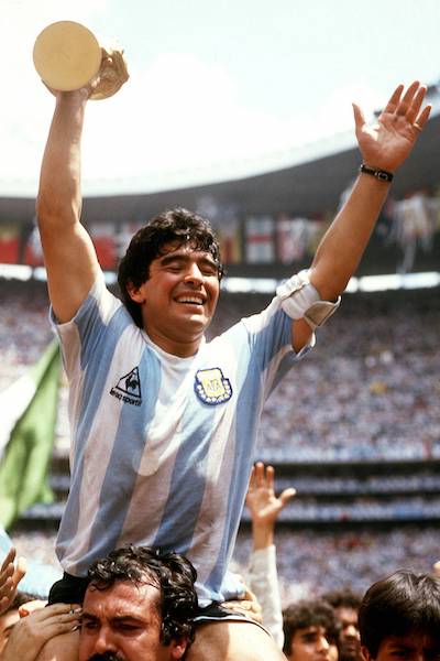 Diego Armando Maradona, parmi les meilleurs joueurs de tous les temps