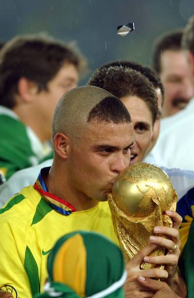 Ronaldo Nazario parmi les meilleurs joueur du monde