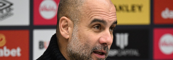 Pep Guardiola en conférence de presse. xGrahamxHuntx