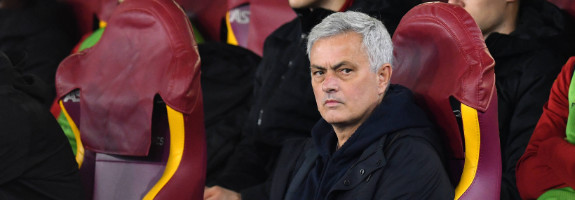 José Mourinho sur le banc de l'AS Roma @xMassimoxInsabatox