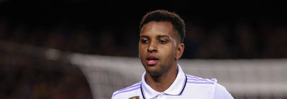 Rodrigo rend un magnifique hommage à Neymar et Pelé !