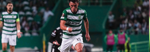 Jorge Mendes engagé pour négocier le transfert d’un milieu de terrain du Sporting en Premier League