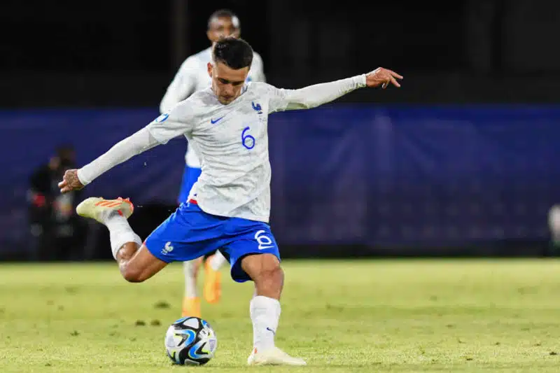 Enzo Le Fee pour L'Équipe de France U21 ©️IMAGO / NurPhoto
