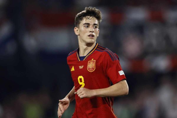 Chelsea se penche sur une pépite du Barça