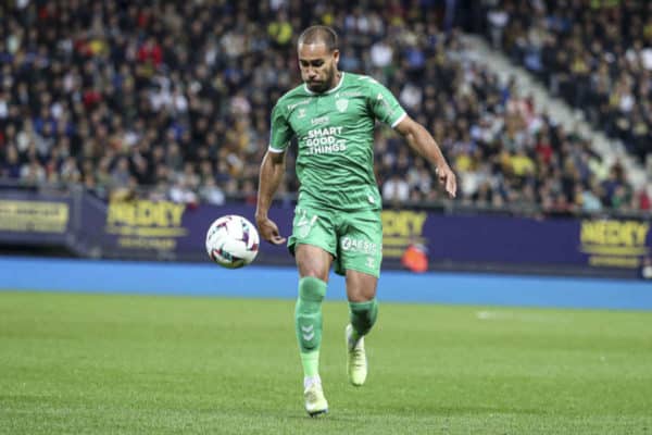 ASSE : Un défenseur indésirable prêt à rejoindre le Maccabi Tel-Aviv