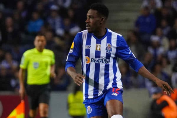 OM : un latéral de Porto pour remplacer Nuno Tavares ?