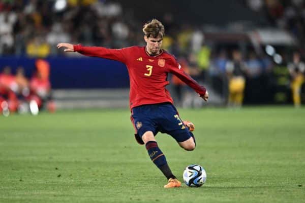 Ce crack espagnol résoudra le problème de latéraux à l’Olympique de Marseille