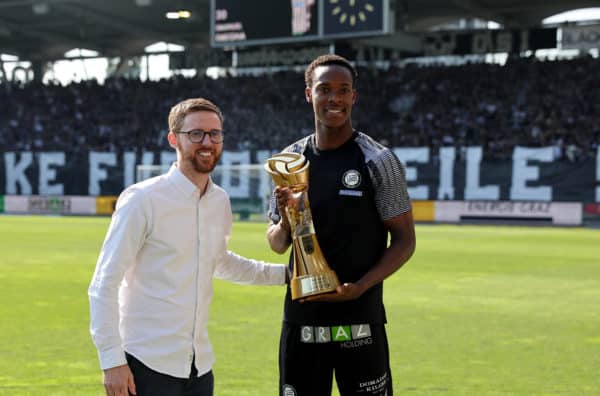 Strasbourg réalise le joli coup Emanuel Emegha