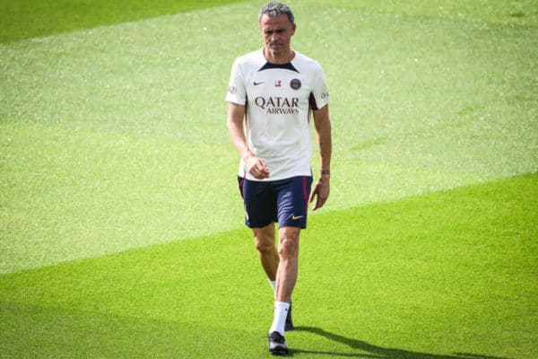 Luis Enrique répond à l’obsession du PSG pour la Ligue des champions : Ambition ou excès ?