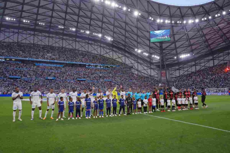 L'Olympique de Marseille attend ses sauveurs 