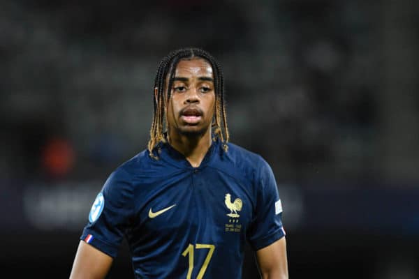 La banderole toxique de Lyon pour accueillir Bradley Barcola