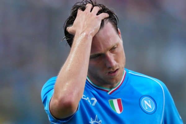 Naples : deux clubs italiens suivraient Piotr Zielinski