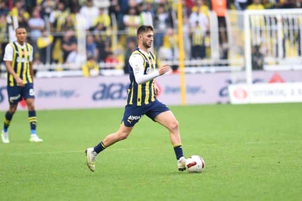 Le Milan AC se penche sur un international turc
