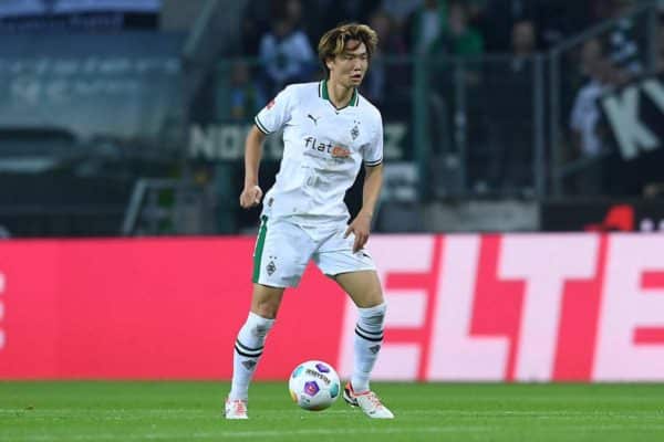 Tottenham active la piste Ko Itakura