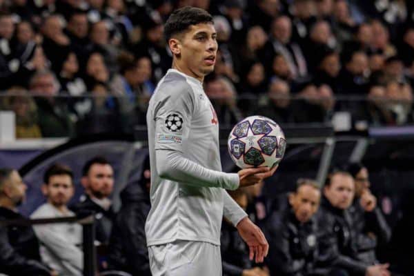 PSG : un international uruguayen pour renforcer la défense ?