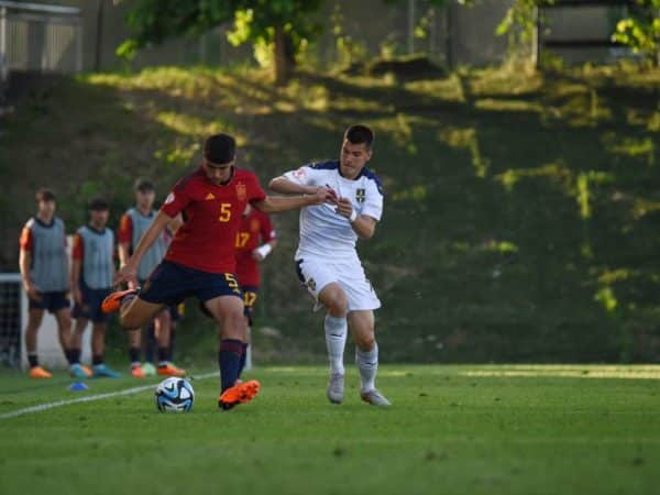 Chelsea vise un jeune espoir du Barça