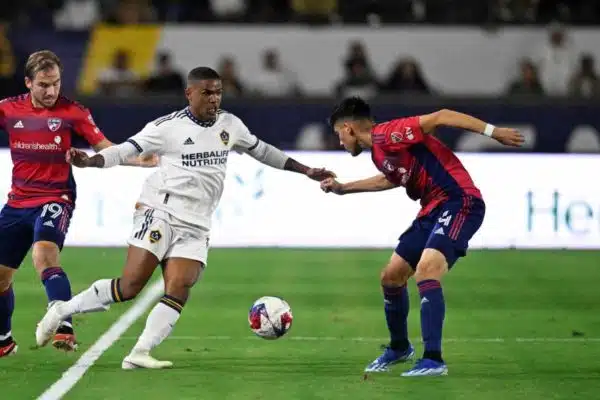 Douglas Costa finalement en Arabie Saoudite ?