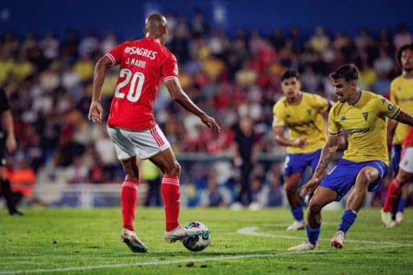 Benfica : une porte de sortie pour Joao Mario ?