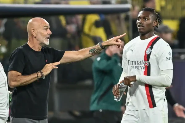 Pioli et Leao en ligue des champions