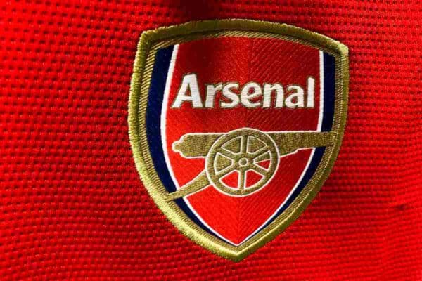 Arsenal se penche sur un jeune défenseur espagnol