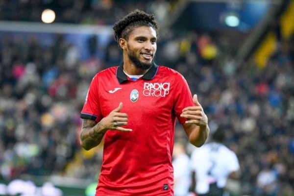 Le Barça active une piste surprenante pour renforcer son milieu