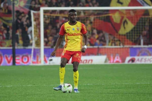 Lens : un milieu plait en Premir League