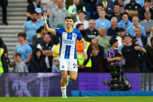 En vidéo: Les 3 buts finaliste pour le prix Puskas 2023