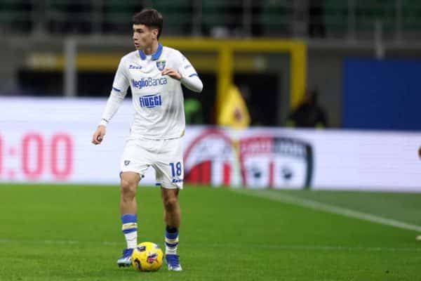 Newcastle et Crystal Palace surveillent Matias Soulé