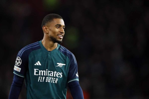 Reiss Nelson, 89 min seulement ! Voici les clubs prêts à le sauver!