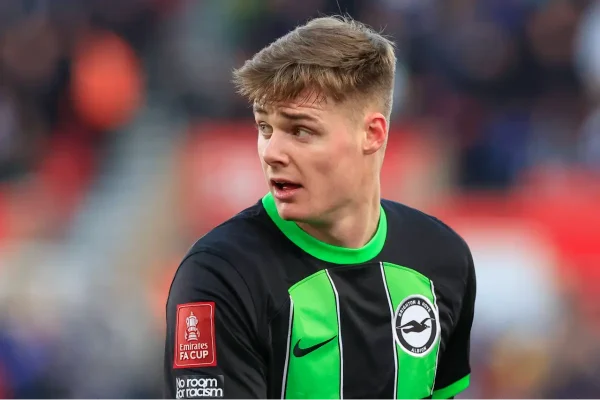 Manchester United se penche sur une piste offensive à 130M€