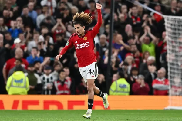 Manchester United : un duel en Ecosse pour Hannibal Mejbri